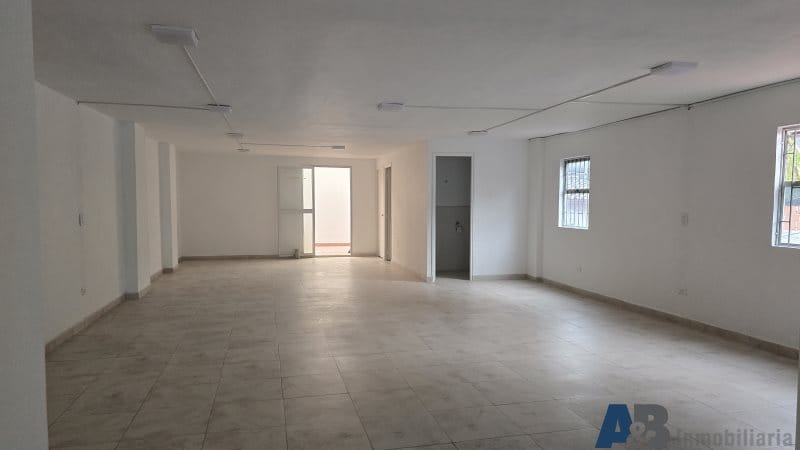 Oficina en venta en Laureles, Medellín, 125 m² · foto 2 de 19
