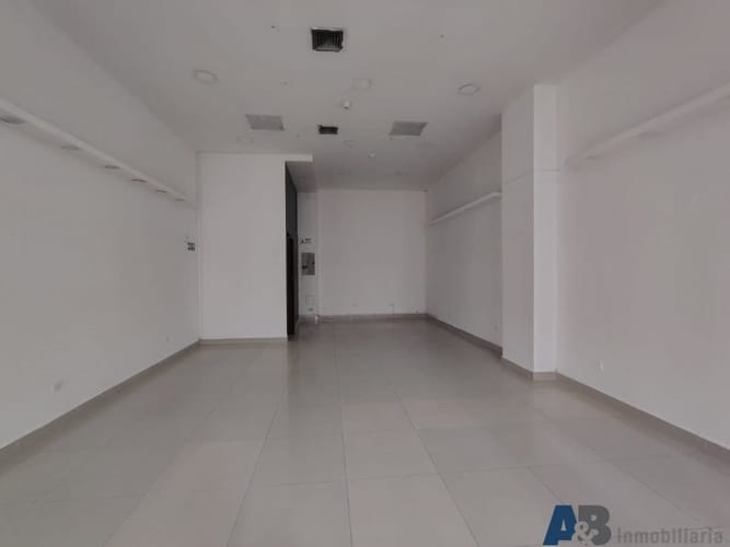 Local en venta en Perpetuo Socorro, Medellín, 49 m² · foto 2 de 7