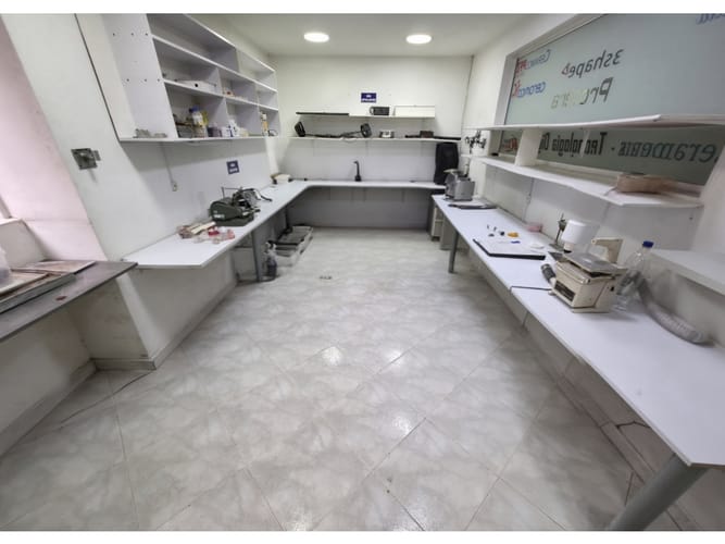 Local en venta en Villa Nueva, Medellín, 270 m² · foto 8 de 24