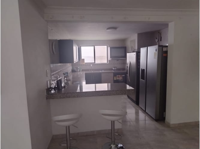 Casa de 5 alcobas en venta en Cn Los Lagos, Cartagena, 523 m² · foto 10 de 16