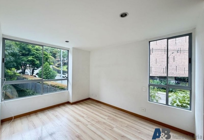 Apartamento en venta en El Poblado, Envigado · foto 9 de 13