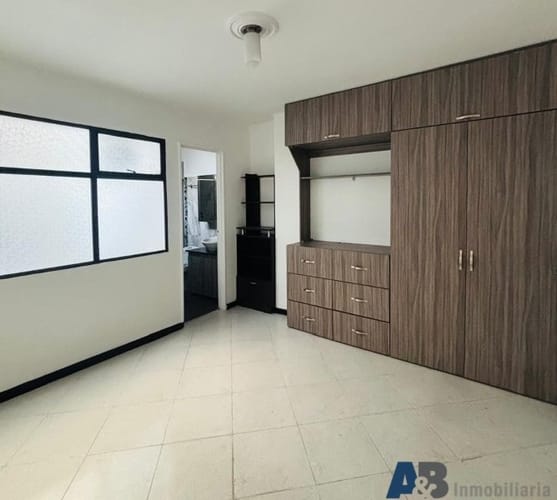 Apartamento de 3 alcobas en venta en Estadio, Medellín, 117 m² · foto 2 de 20