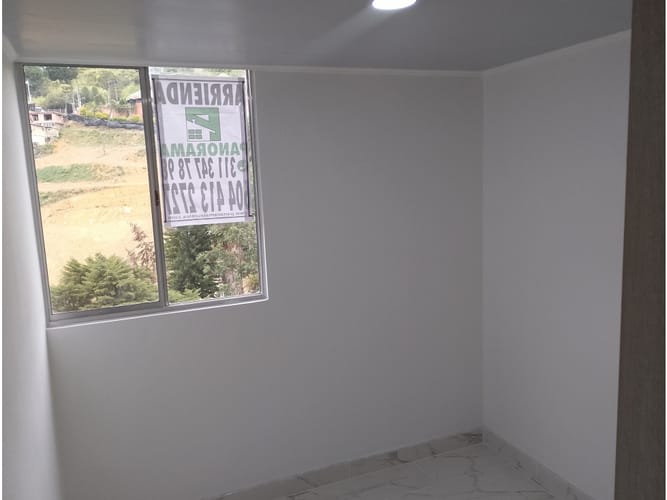 Apartamento de 3 alcobas en arriendo en Pajarito, Medellín, 60 m² · foto 8 de 22