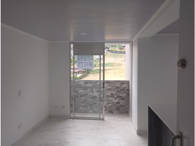Apartamento de 3 alcobas en arriendo en Pajarito, Medellín, 60 m² · foto 15 de 22