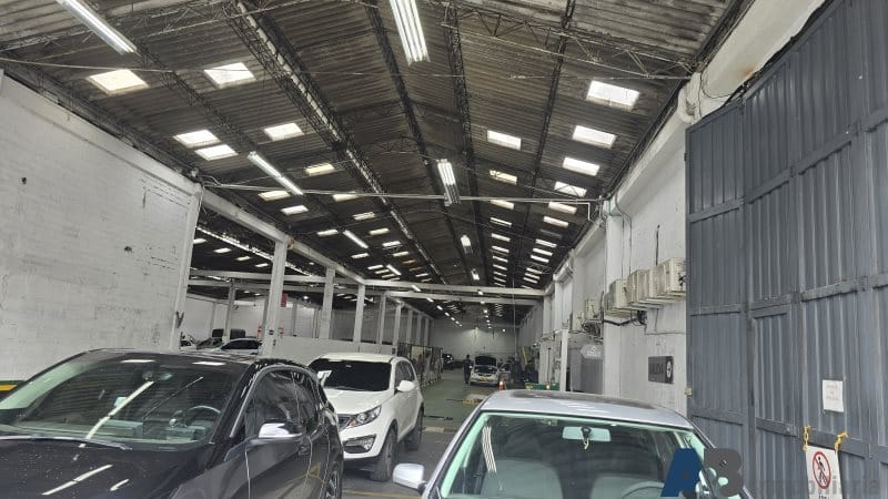 Bodega en venta en El Poblado, Medellín, 2060 m² · foto 5 de 6