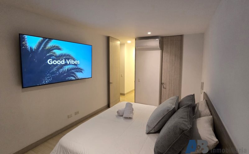 Apartamento en arriendo en El Poblado, Medellín · foto 2 de 19
