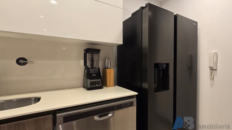 Apartamento en arriendo en El Poblado, Medellín · foto 13 de 19