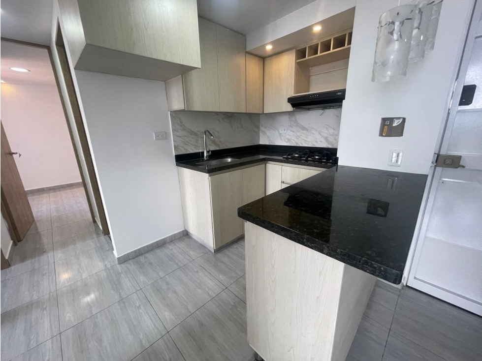 Apartamento en Arriendo en Pajarito, Medellín