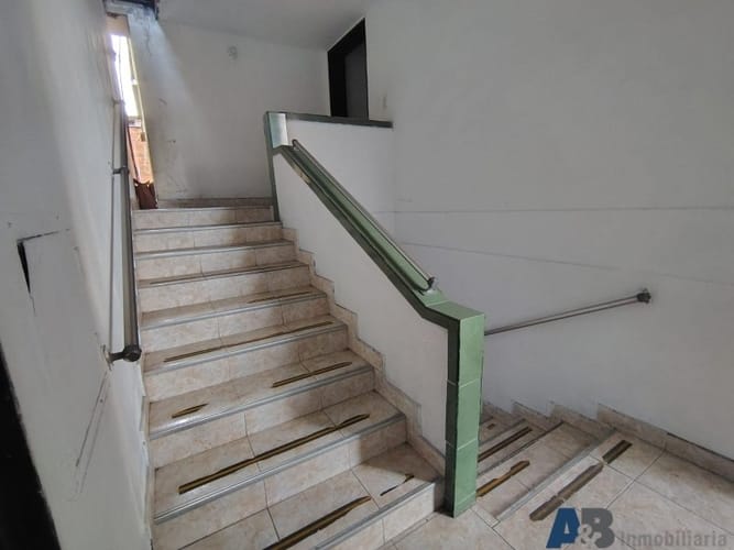 Edificio en venta en Suramericana, Medellín, 1698 m² · foto 9 de 14