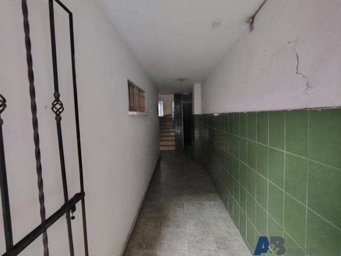 Edificio en venta en Suramericana, Medellín, 1698 m² · foto 12 de 14