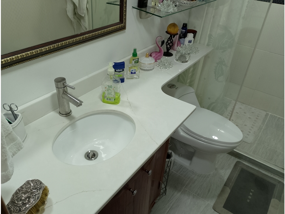 Apartamento en arriendo en Laureles, Medellín · foto 2 de 22