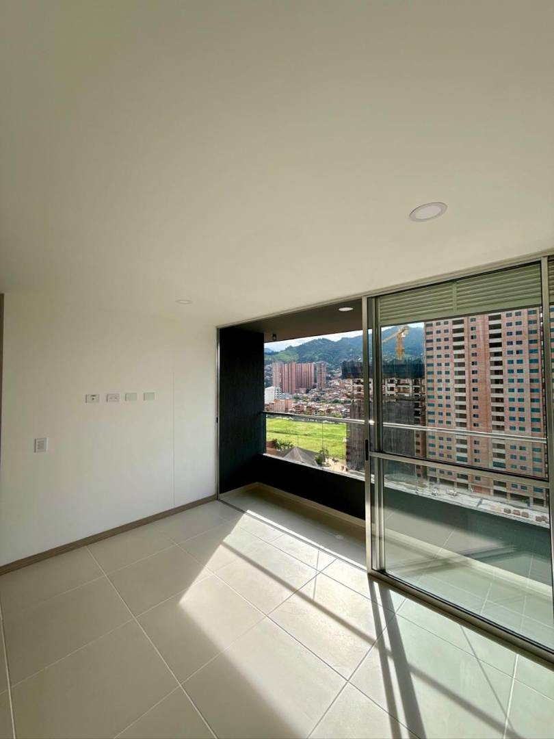 Apartamento en venta en Fatima, Itagüí · foto 7 de 24