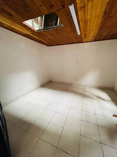 Casa de 16 alcobas en arriendo en Santa Teresita, Pereira, 620 m² · foto 12 de 24