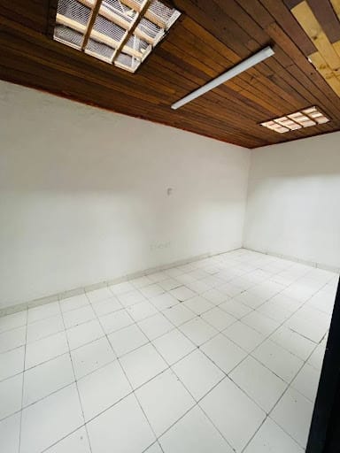 Casa de 16 alcobas en arriendo en Santa Teresita, Pereira, 620 m² · foto 16 de 24