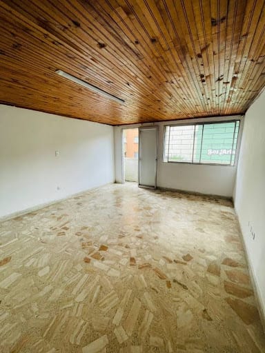 Casa de 16 alcobas en arriendo en Santa Teresita, Pereira, 620 m² · foto 19 de 24