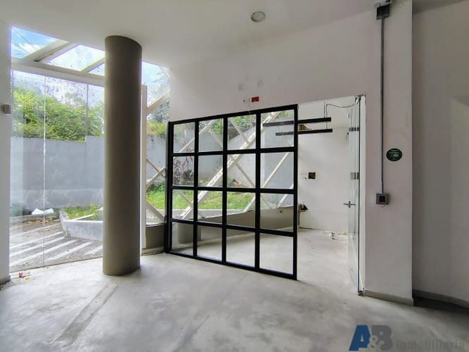 Local en arriendo en Castropol, Medellín, 508 m² · foto 4 de 24