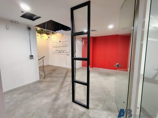 Local en arriendo en Castropol, Medellín, 508 m² · foto 7 de 24