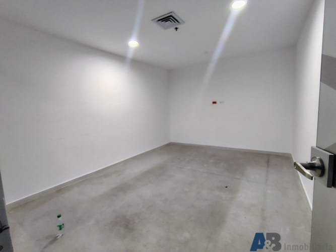 Local en arriendo en Castropol, Medellín, 508 m² · foto 21 de 24
