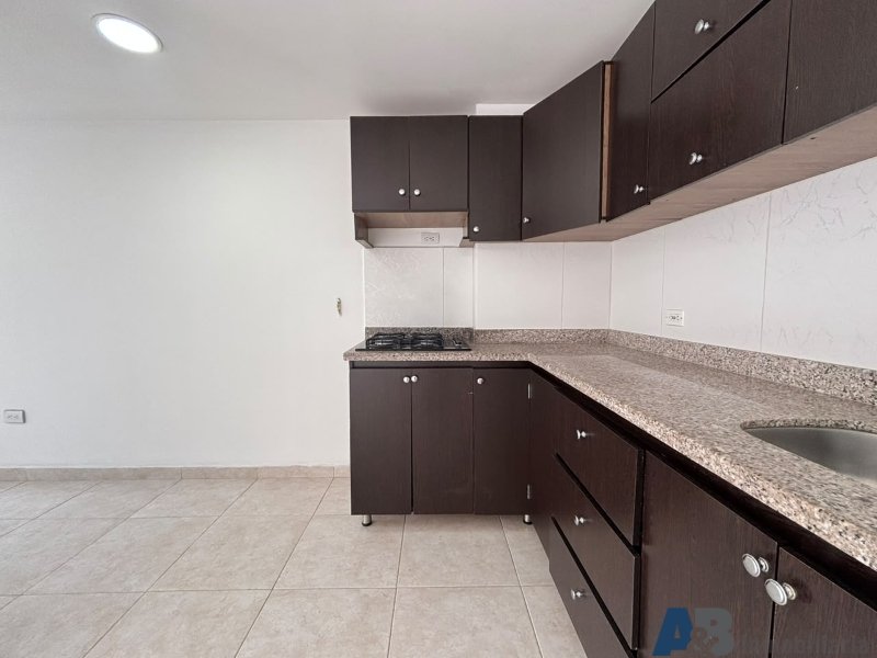 Apartamento en arriendo en Las Lomitas, Sabaneta · foto 2 de 17