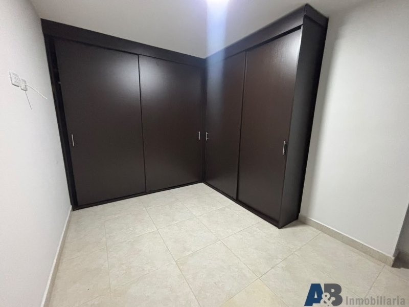 Apartamento en arriendo en Las Lomitas, Sabaneta · foto 10 de 17