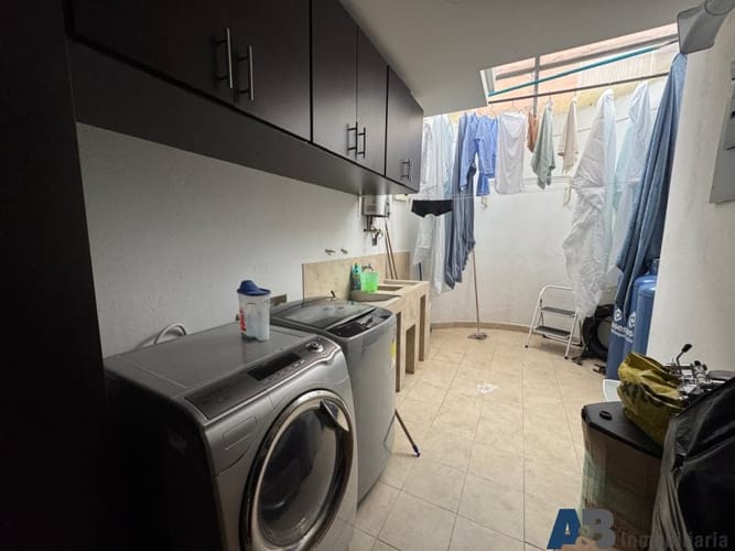 Casa de 4 alcobas en venta en Loma De La Doctora, Sabaneta, 470 m² · foto 8 de 22