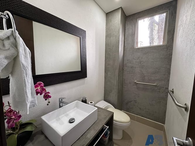 Casa de 4 alcobas en venta en Loma De La Doctora, Sabaneta, 470 m² · foto 13 de 22