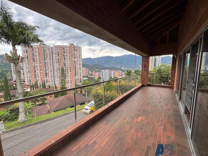 Casa de 4 alcobas en venta en Loma De La Doctora, Sabaneta, 470 m² · foto 21 de 22