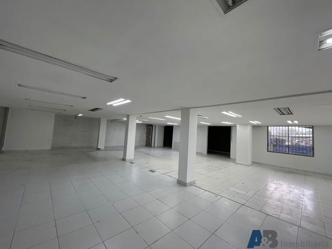 Bodega en venta en Noel, Medellín, 900 m² · foto 9 de 13