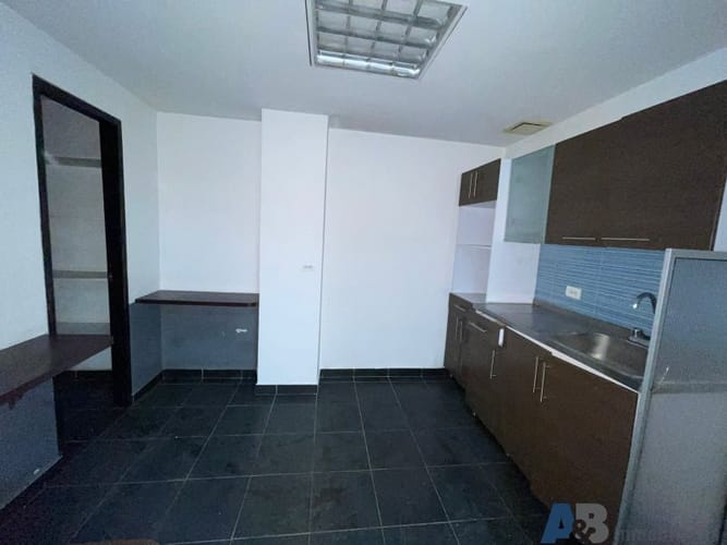 Bodega en venta en Noel, Medellín, 900 m² · foto 12 de 13