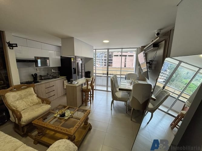 Apartamento de 3 alcobas en venta en Loma De La Doctora, Sabaneta, 70 m² · foto 3 de 22