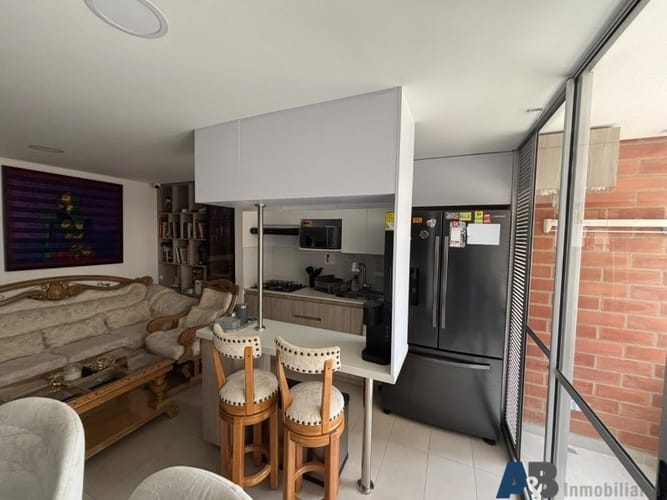 Apartamento de 3 alcobas en venta en Loma De La Doctora, Sabaneta, 70 m² · foto 4 de 22
