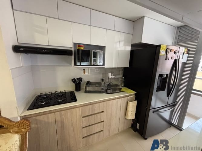 Apartamento de 3 alcobas en venta en Loma De La Doctora, Sabaneta, 70 m² · foto 6 de 22