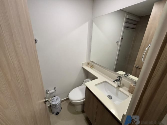 Apartamento de 3 alcobas en venta en Loma De La Doctora, Sabaneta, 70 m² · foto 8 de 22