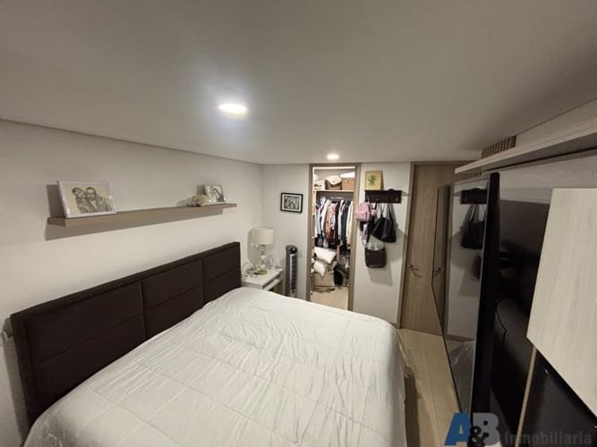 Apartamento de 3 alcobas en venta en Loma De La Doctora, Sabaneta, 70 m² · foto 11 de 22