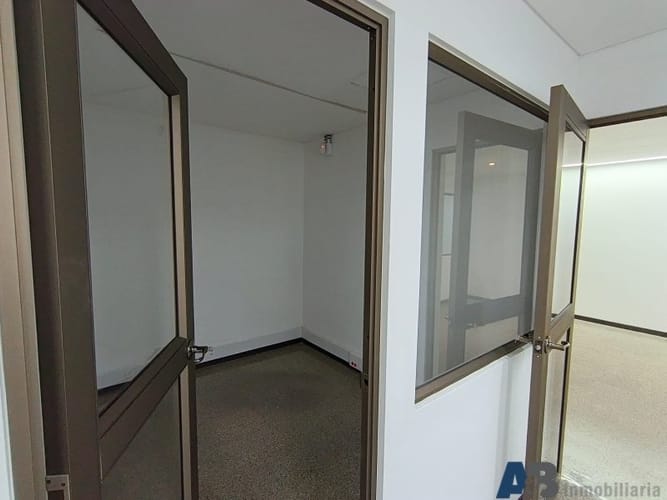 Bodega en venta en Manuel Restrepo, Sabaneta, 3198 m² · foto 8 de 24