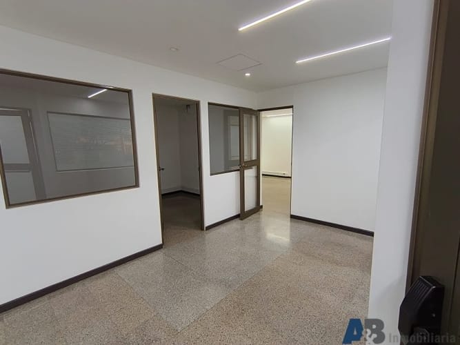 Bodega en venta en Manuel Restrepo, Sabaneta, 3198 m² · foto 23 de 24