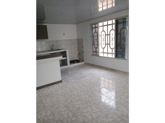 Casa de 7 alcobas en venta en Los Guayacanes, Cali, 220 m² · foto 11 de 24