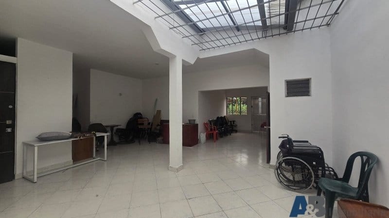 Casa de 3 alcobas en venta en Cataluña, Medellín, 116 m² · foto 3 de 16