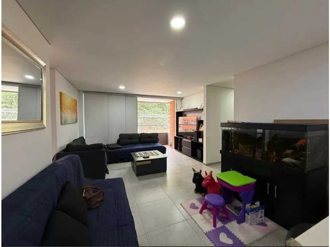 Apartamento de 3 alcobas en venta en Viviendas Del Sur, Medellín, 126 m² · foto 4 de 24