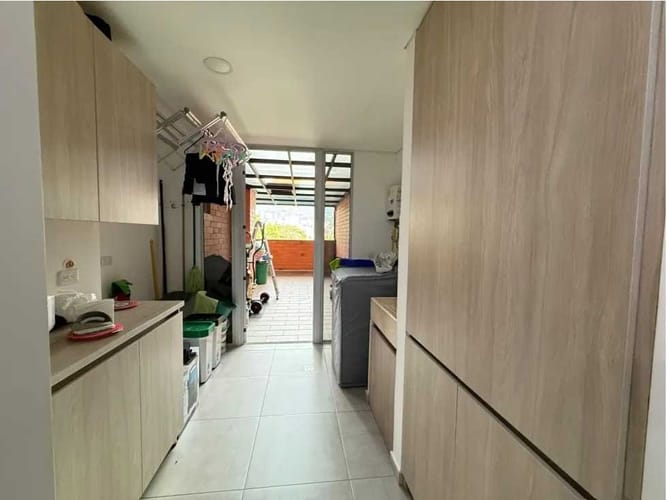 Apartamento de 3 alcobas en venta en Viviendas Del Sur, Medellín, 126 m² · foto 8 de 24