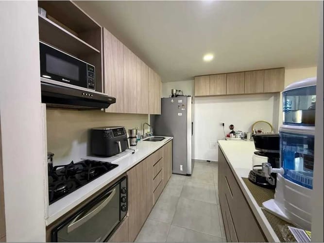 Apartamento de 3 alcobas en venta en Viviendas Del Sur, Medellín, 126 m² · foto 9 de 24