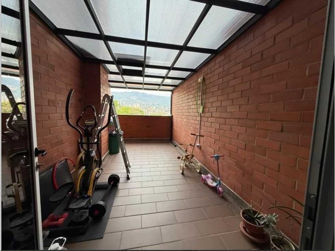 Apartamento de 3 alcobas en venta en Viviendas Del Sur, Medellín, 126 m² · foto 12 de 24