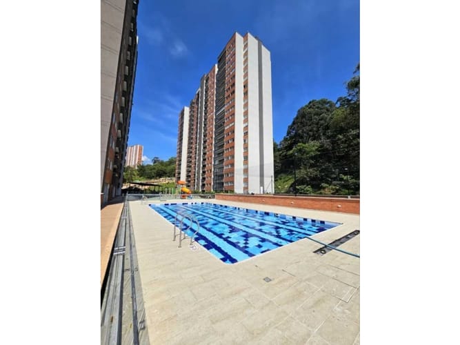 Apartamento de 3 alcobas en venta en Viviendas Del Sur, Medellín, 126 m² · foto 24 de 24