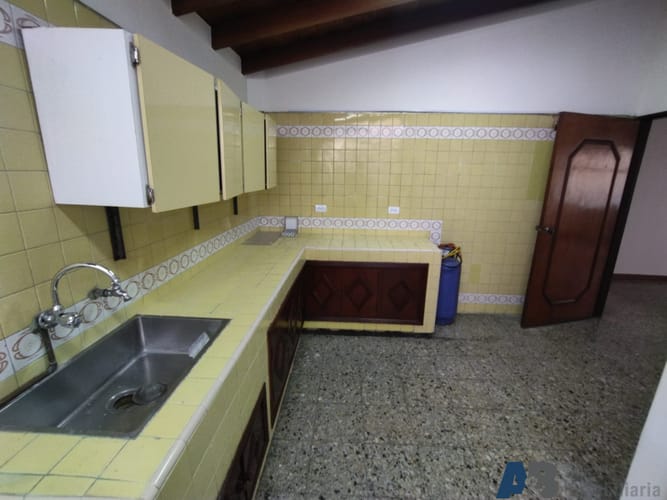 Casa de 3 alcobas en venta en Cataluña, Medellín, 220 m² · foto 13 de 20