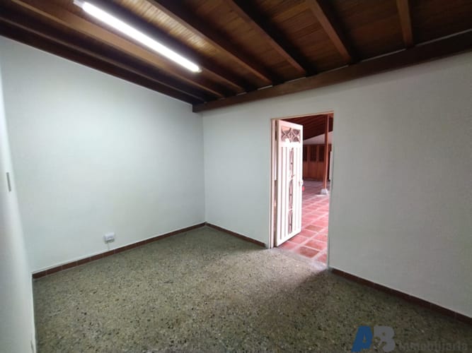 Casa de 3 alcobas en venta en Cataluña, Medellín, 220 m² · foto 16 de 20