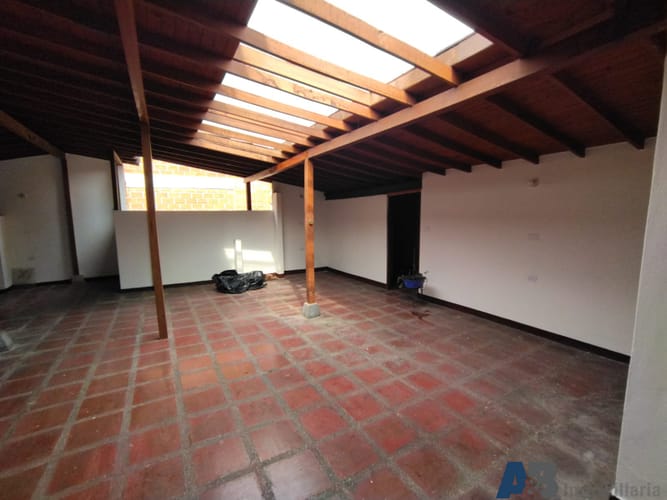 Casa de 3 alcobas en venta en Cataluña, Medellín, 220 m² · foto 17 de 20