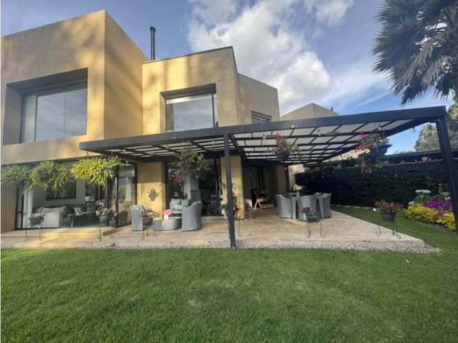 Casa de 3 alcobas en arriendo en Pueblo Viejo, Cota, 207 m² · foto 6 de 22