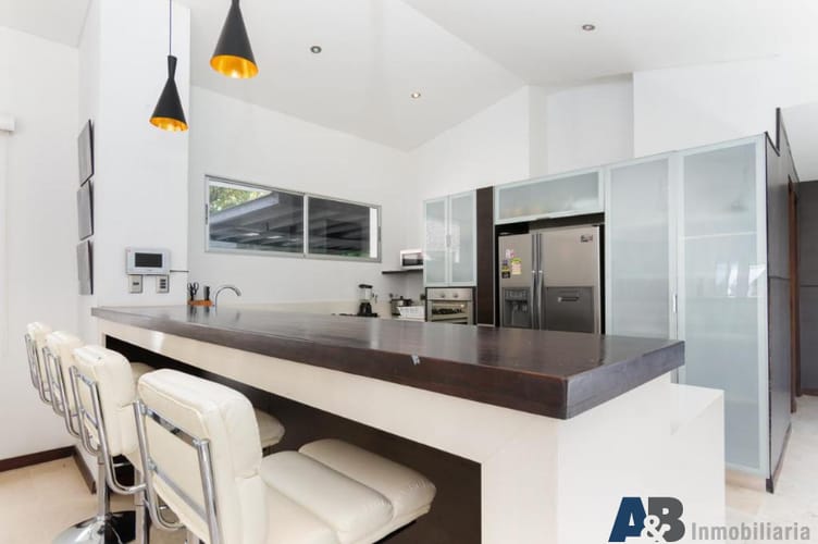 Casa de 6 alcobas en venta en Loma Del Escobero, Envigado · foto 5 de 21