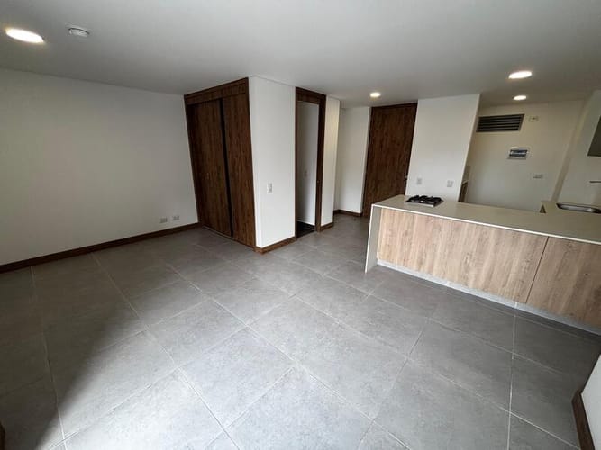 Apartaestudio en arriendo en Villa Carlota, Medellín, 53 m² · foto 2 de 8