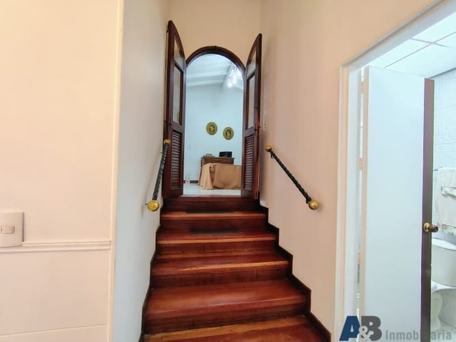 Casa de 4 alcobas en venta en La Florida, Medellín, 345 m² · foto 13 de 22